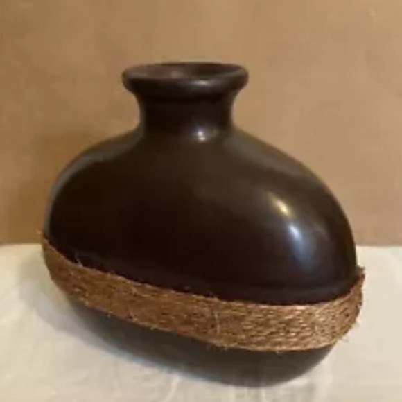 Vintage Dark Wooden Vase Ottoman Style Wood With Raffia & Metal Rings  6x6” - Picture 7 of 7